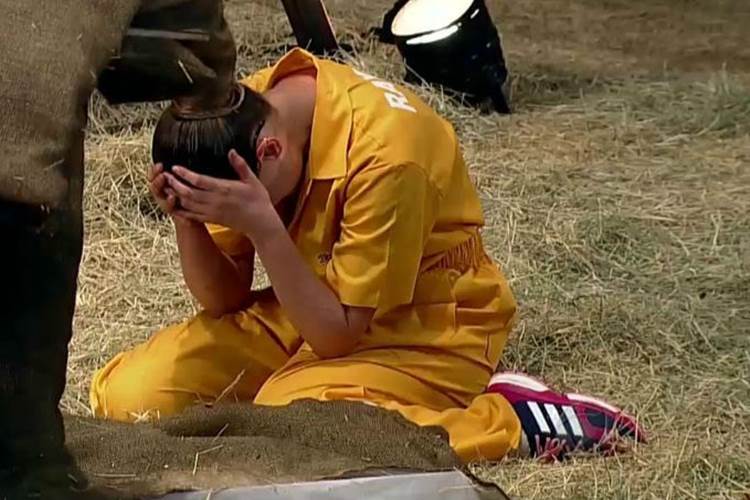 A Fazenda 8 - Rayanne vence prova Reprodução/Rede Record