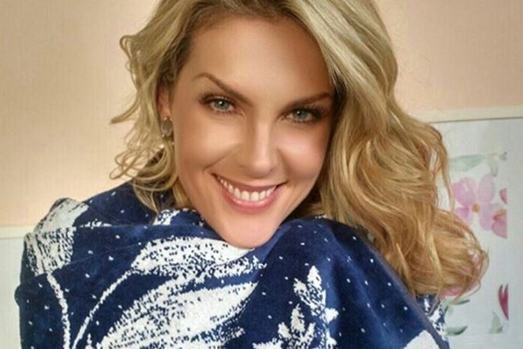 Record negocia redução de salários de seus apresentadores