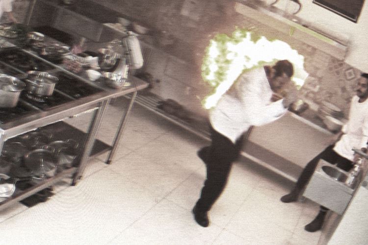 Chef Carlos Bertolazzi aparece ‘em chamas’ na nova temporada do Hell’s Kitchen‏ – Confira!