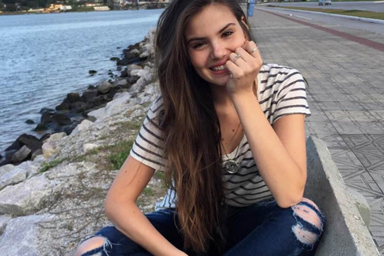 Camila Queiroz tem menos de 20 dias de descanso entre uma novela e outra