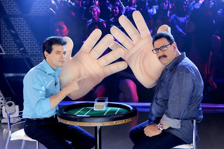 Ratinho participa do ‘Tapa na Cara’ no Sabadão com Celso Portiolli