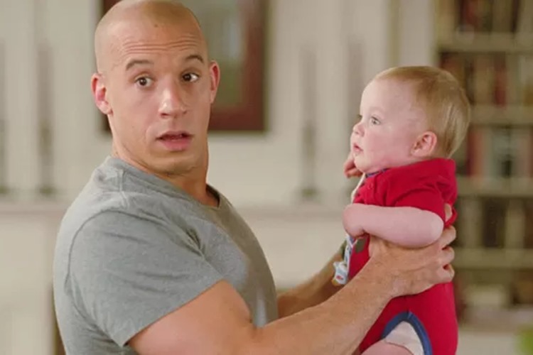 Filme - Operação Babá Reprodução
