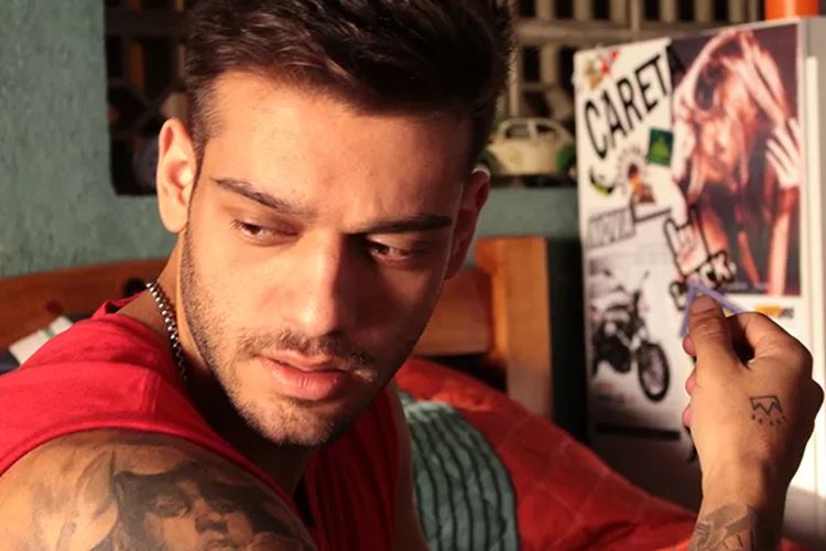 Uodson fica bolado ao ouvir que Ciça está grávida de Rodrigo