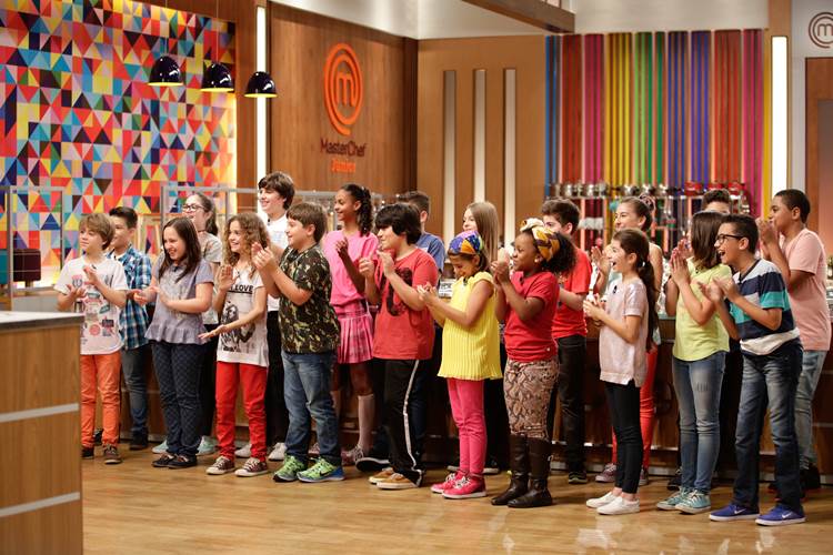 Primeiro episódio do ‘MasterChef Júnior’ tem desafio triplo