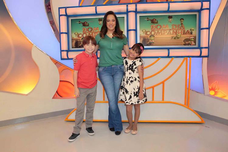 Silvia Abravanel, Matheus Ueta e Ana Julia apresentam o ‘Feriadão SBT – Especial Dia das Crianças’