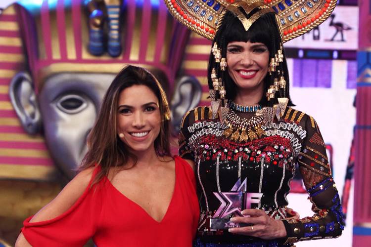 Patricia Abravanel transforma Luciana Gimenez em Cleópatra no ‘Máquina da Fama’