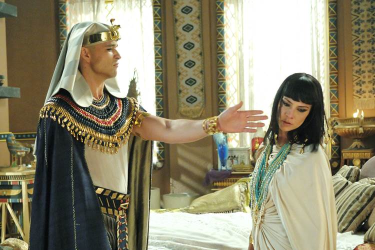 Os Dez Mandamentos garante liderança no RJ e vence novela concorrente em SP