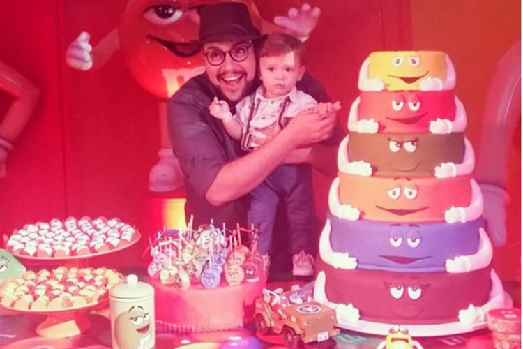 Tiago Abravanel e sobrinho comemoram aniversário juntos