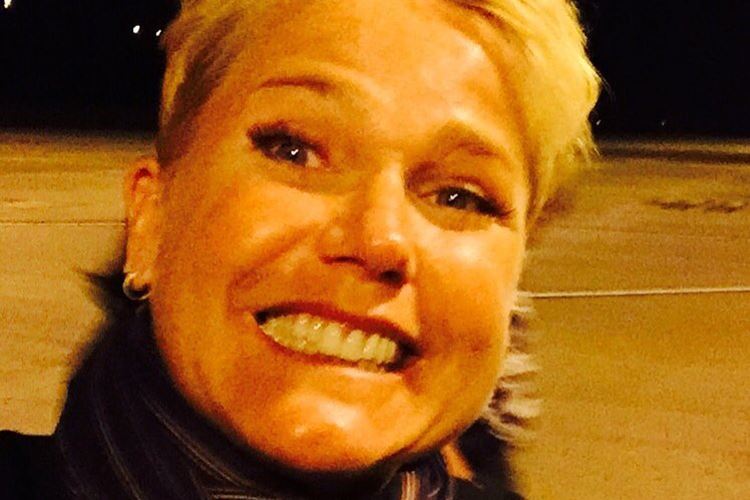 Xuxa solta o verbo em rede social