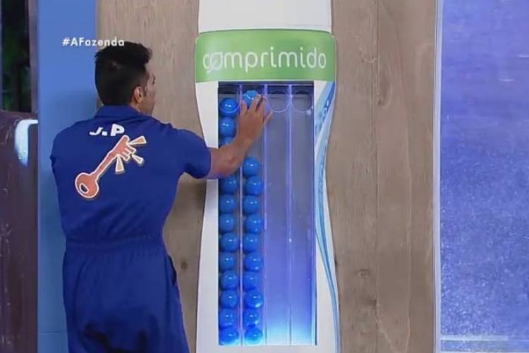 A Fazenda 8 - JP vence prova da chave Reprodução/Rede Record