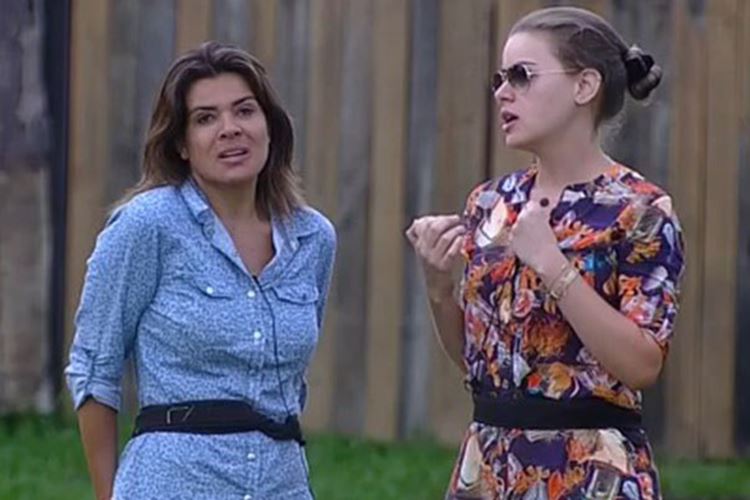 A Fazenda 8 - Mara e Rayanne Reprodução/Rede Record