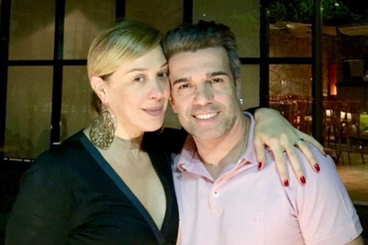 Claudia Raia estaria tentando ter filho do namorado