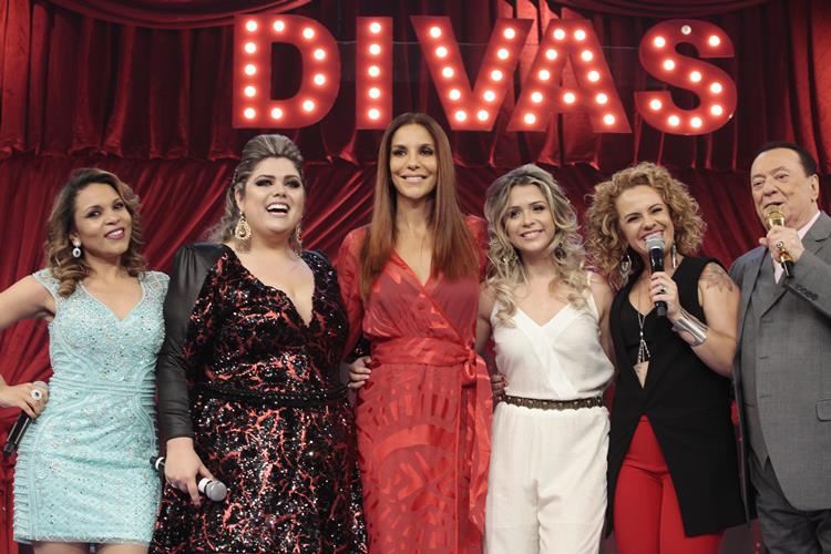 Ivete Sangalo faz a festa com as vencedoras do ‘Mulheres que Brilham’