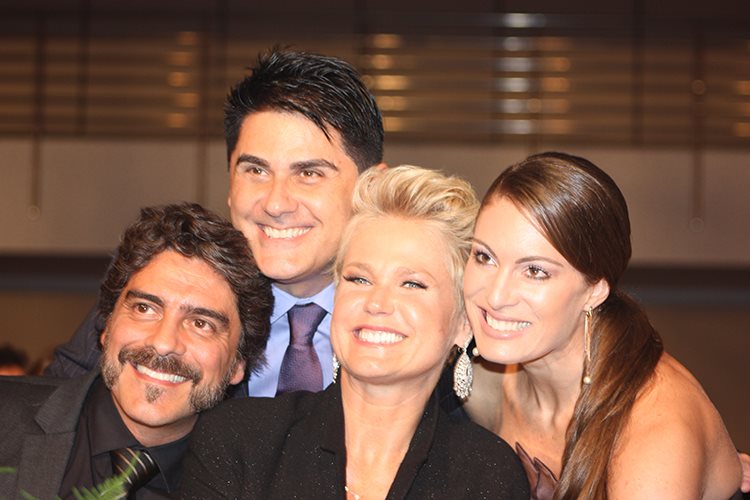 Famosos participam do jantar beneficente do Instituto Ressoar