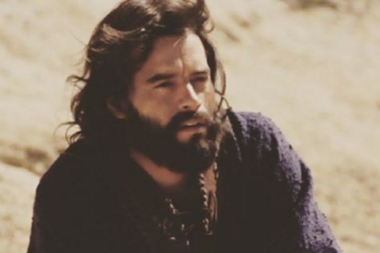 ‘Os Dez Mandamentos’, pela primeira vez na história, completa uma semana na liderança isolada