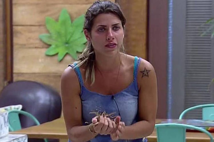 A Fazenda 8 - Ana Paula Minerato fica chateada Reprodução/Rede Record
