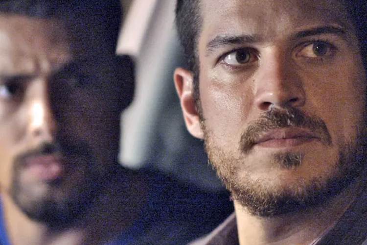 Dante pega Orlando no flagra