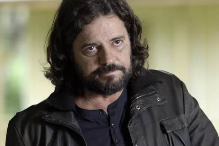 Além do Tempo - Bernardo fica preocupado TV Globo/Reprodução