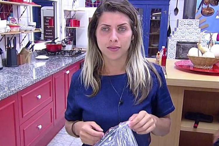 Ana Paula Minerato pode estar grávida, diz Mara