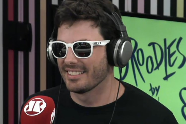 Danilo Gentili fala sobre futura concorrência com Adnet e Porchat na TV