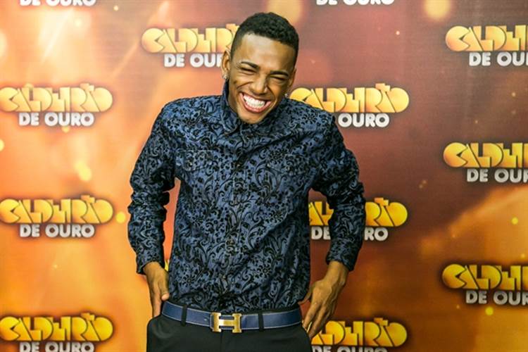 Ex-namorada de Nego do Borel lança livro sobre suas traições