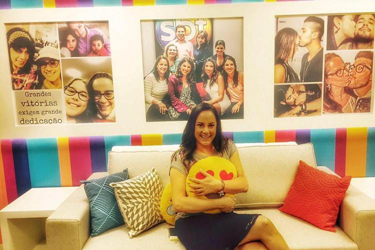 Silvia Abravanel mostra foto de seu camarim