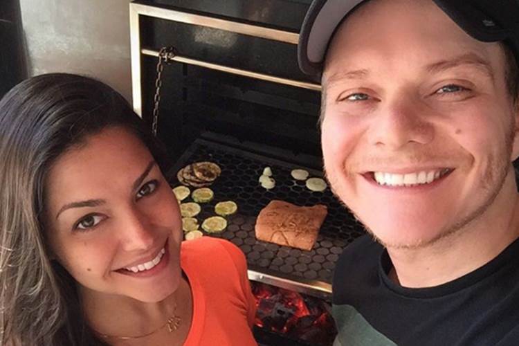 Contratada da Record, Thaís Fersoza vai acompanhar Michel Teló na final do ‘The Voice’