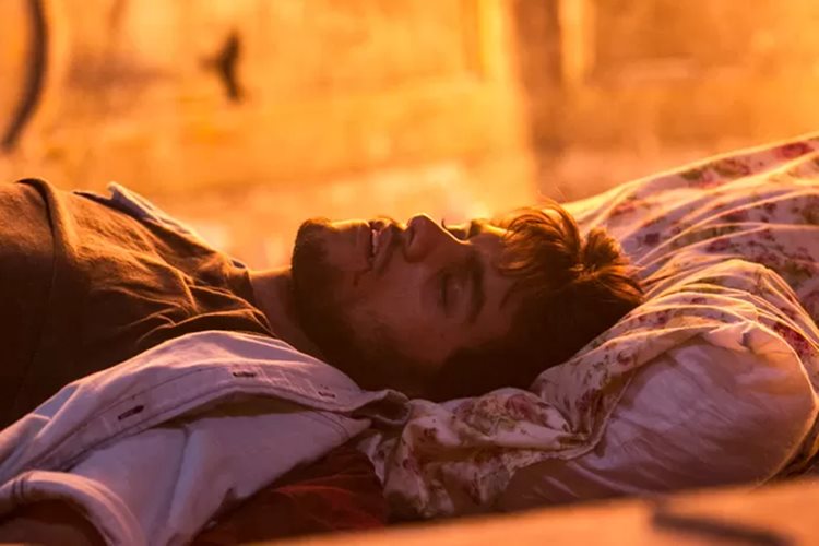 Totalmente Demais - Jonatas desacordado Raphael Dias / Gshow/Reprodução