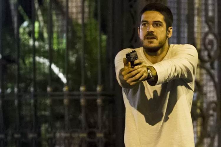 Dante atira para salvar Gibson