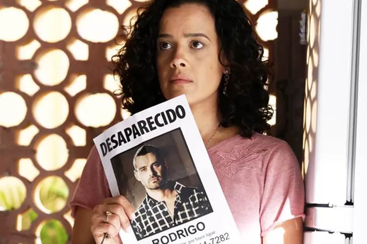 A Regra do Jogo - Domingas descobre a identidade de Cesar Ellen Soares/ Gshow/Reprodução