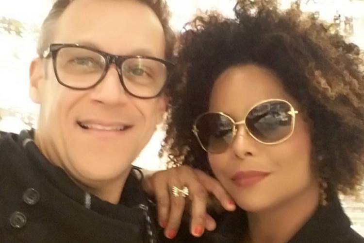 Adriana Bombom vai se casar