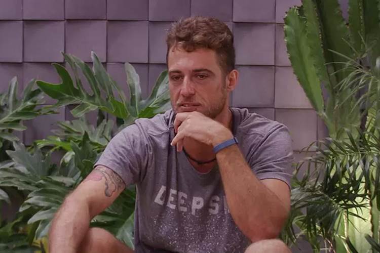 BBB16 - Daniel fica pensativo TV Globo/Reprodução