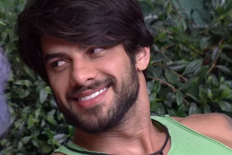 BBB16 - Renan fala de Munik TV Globo/Reprodução