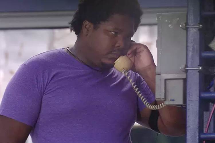 BBB16 - Ronan atende o Big Fone TV Globo/Reprodução