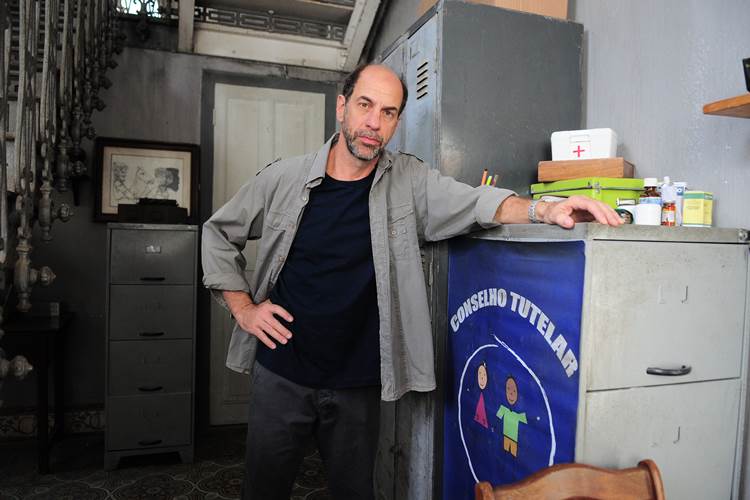 Record exibe a segunda temporada de ‘Conselho Tutelar’