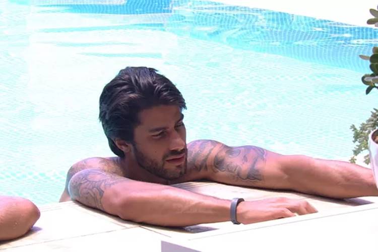 BBB16 - Renan critica Ana Reprodução/TV Globo/BBB