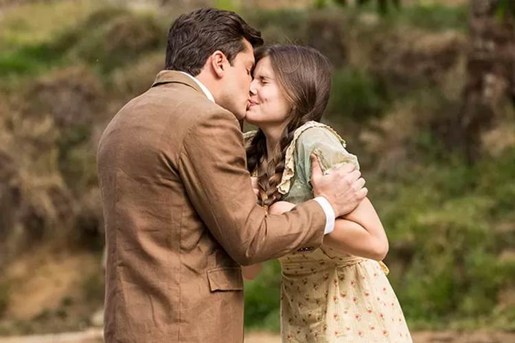 Eta Mundo Bom - Mafalda e Romeu se beijam Inácio Moraes/Gshow/Reprodução