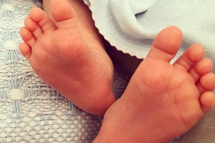 Fernanda Rodrigues fala sobre os cuidados diários com seu bebê e sua vida de mãe