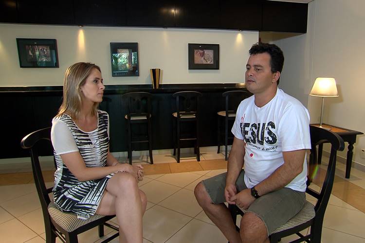 Um ano após o fim da dupla, Renner pede perdão a Rick