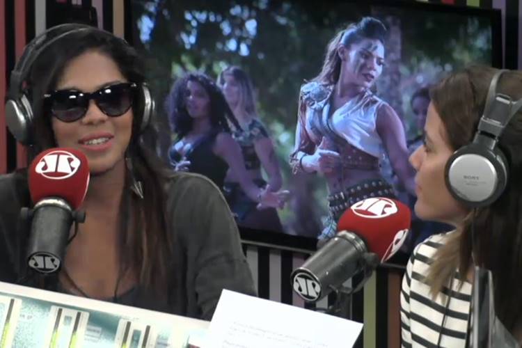 Solteira, a Vingadora fala de amor e diz querer casar