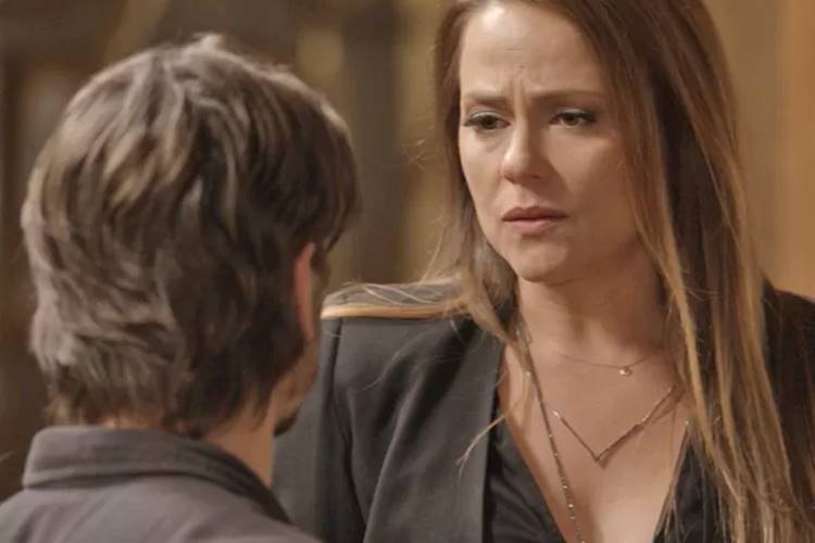 Totalmente Demais - Rafael se declara para Lili TV Globo/Reprodução