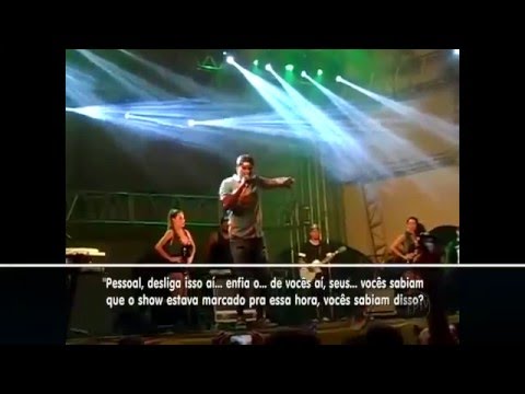 Cantor Naldo xinga público e sai do show em Minas