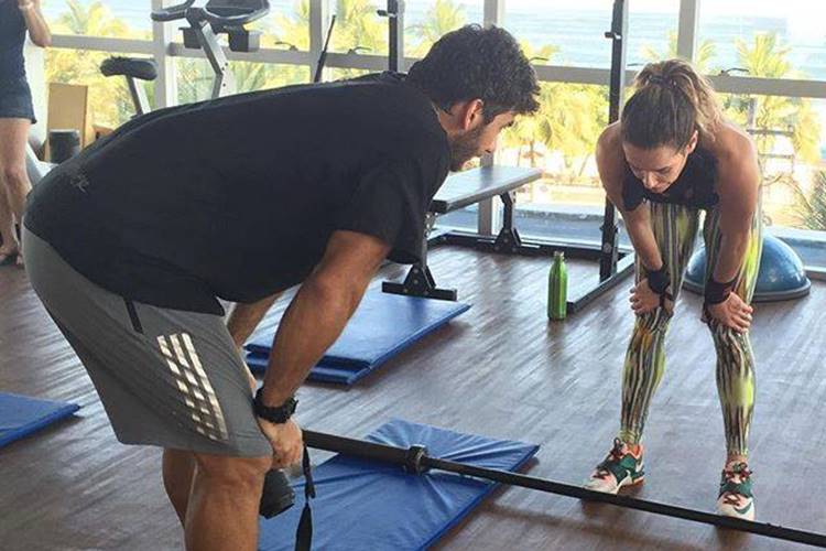 Deborah Secco se declara para o marido