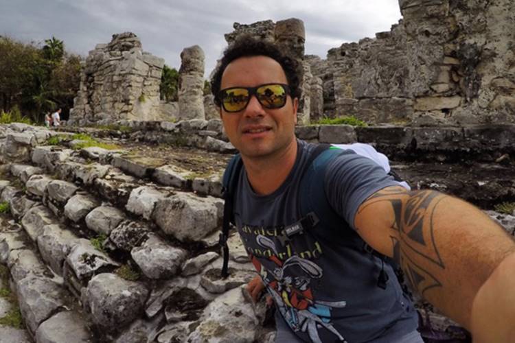 Marco Luque faz teste para série com Monica Iozzi