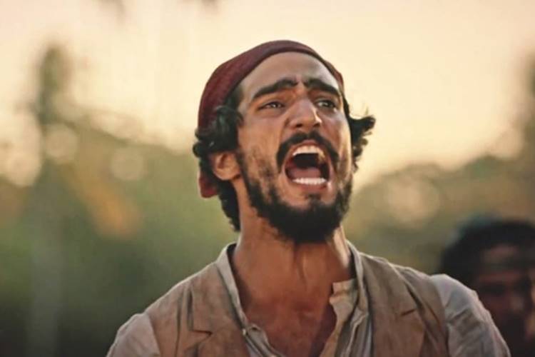 Santo enfrenta Afrânio e pede Tereza em casamento