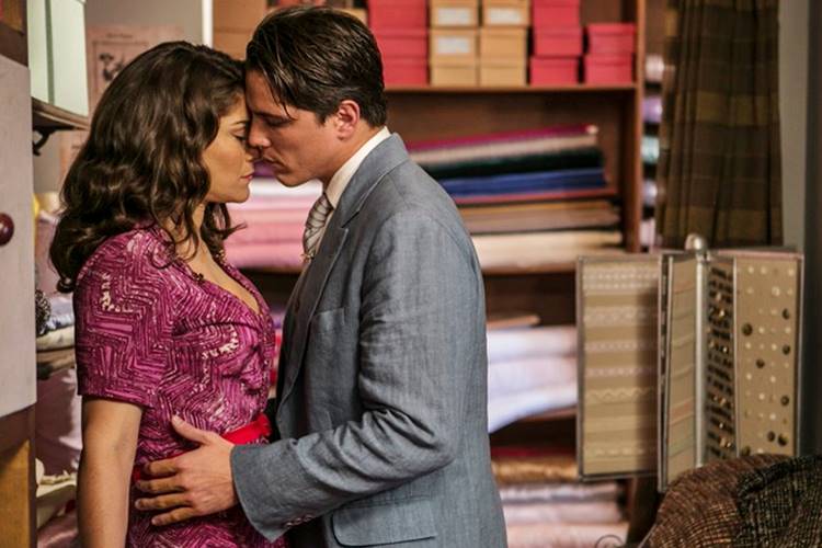 Êta Mundo Bom - Diana e Braz se beijam Inácio Moraes/TV Globo/Reprodução