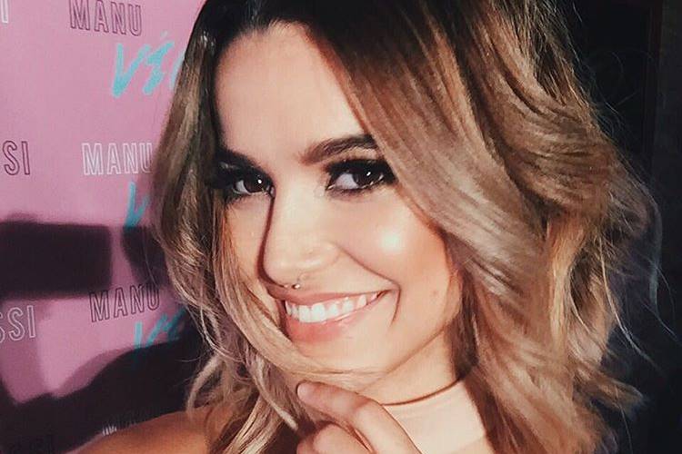 Manu Gavassi reclama de Photoshop em sua foto em revista