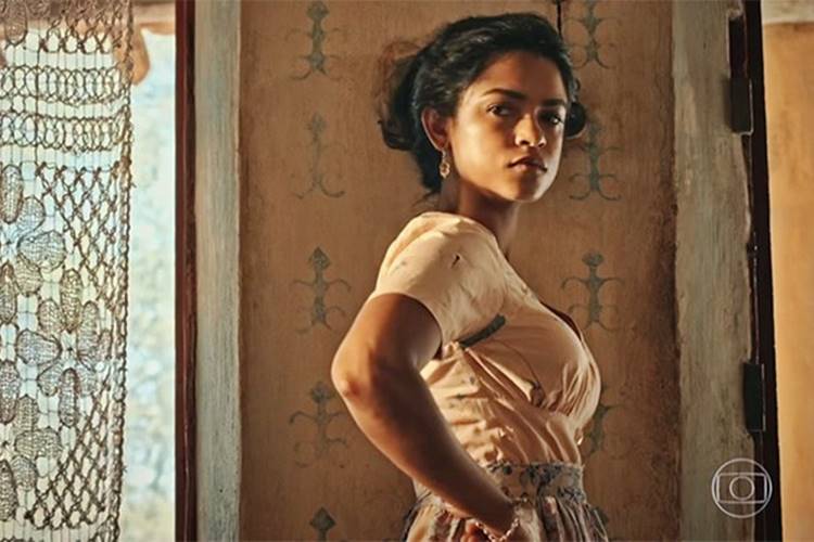 Luzia teme que Santo descubra segredo do passado