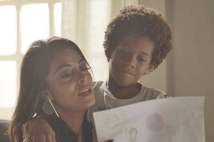 Totalmente Demais - Carolina consegue guarda de Gabriel TV Globo/Reprodução