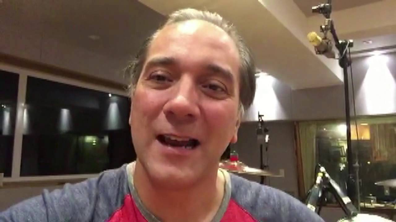 Biquini Cavadão celebra 30 anos de carreira com show em São Paulo